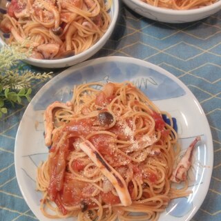 イカ好きさんに是非♡しめじのトマトパスタ♡